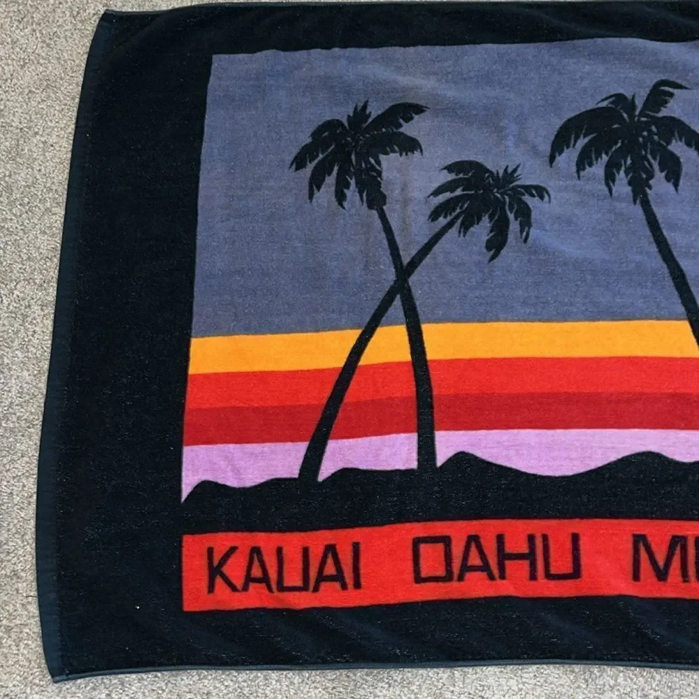Vintage sun set retro rainbow stripe Palm trees aloha Hawaii Islands Beach Towel